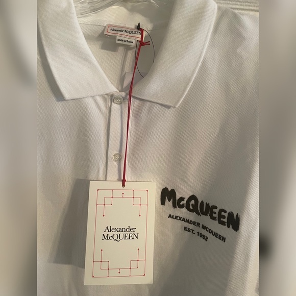 New Alexander McQueen Embroidered Graffiti logo-print cotton polo shirt Sz XXL - Picture 2 of 6